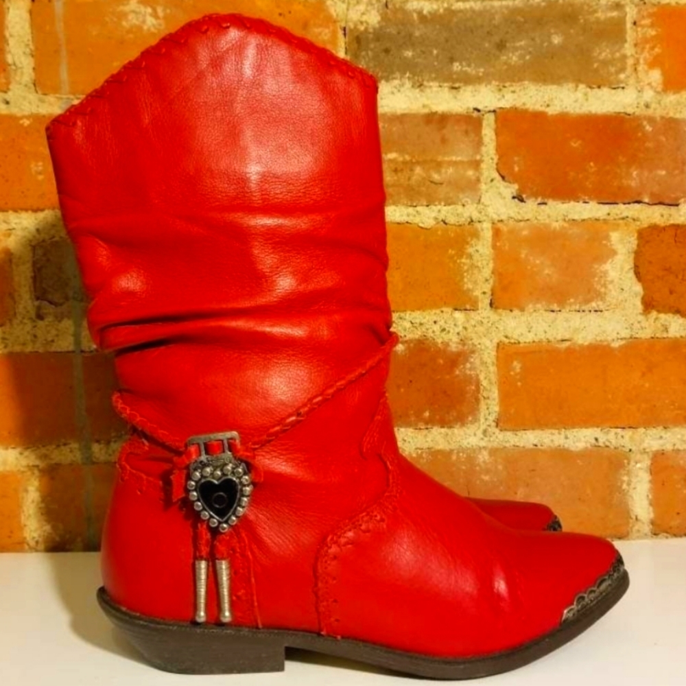 ZODIAC RED BOOTS VINTAGE COWBOY COWGIRL WESTERN LEATHER BLACK HEART BOLO TIE 8